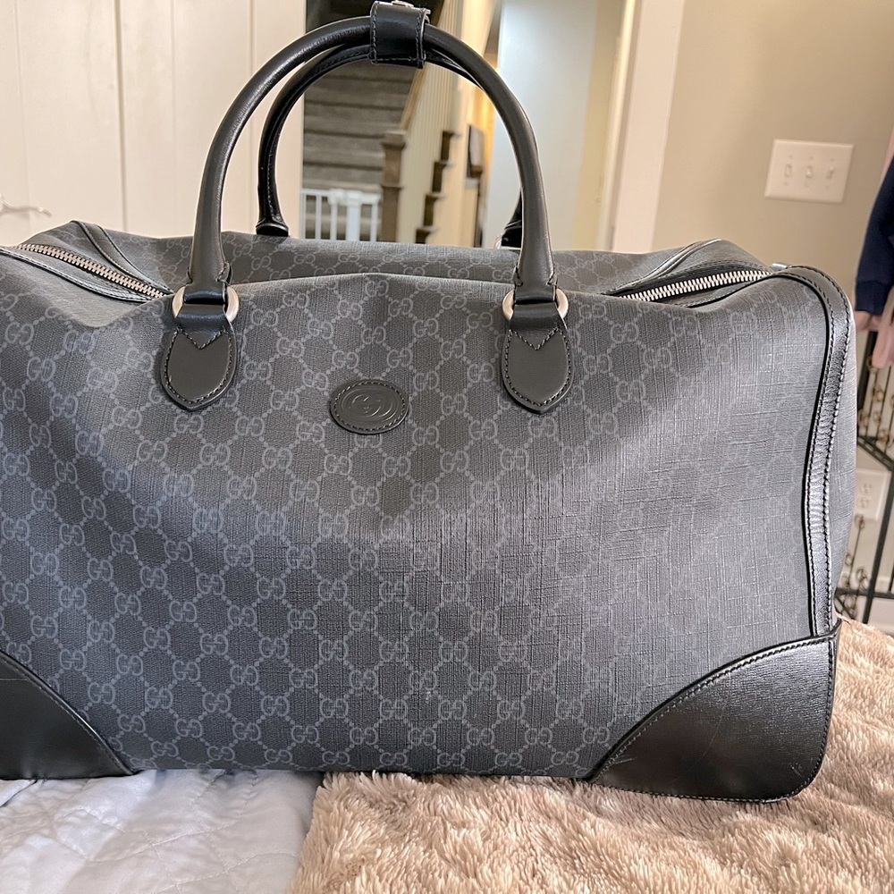 Gucci duffle bag, not sold stateside!!